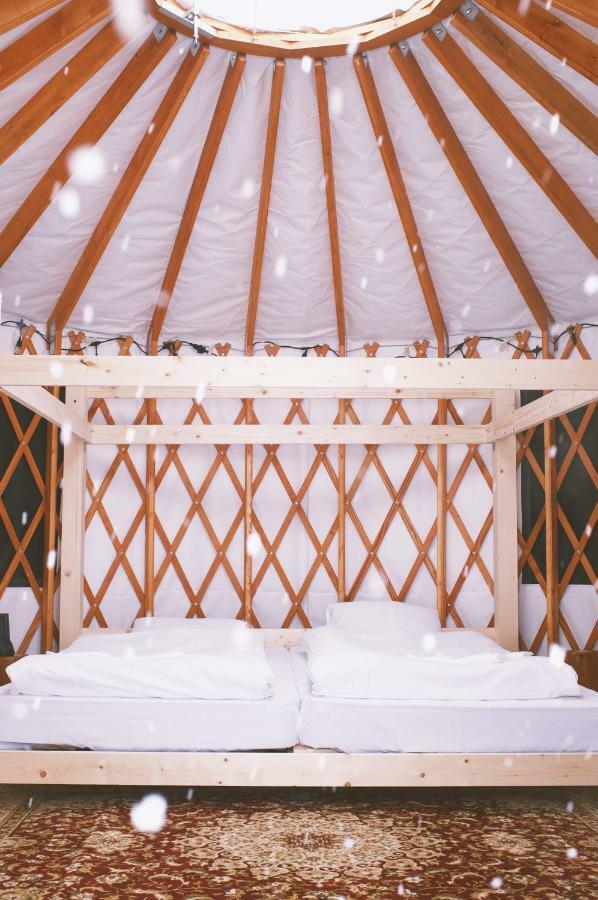 Hotel The Yurts At Margo'S Garden, Kiroro à Akaigawa Extérieur photo